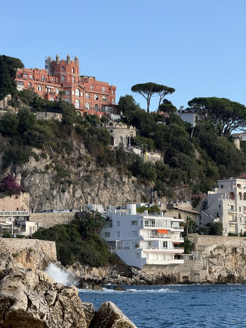 Nice Cliffside Villa
