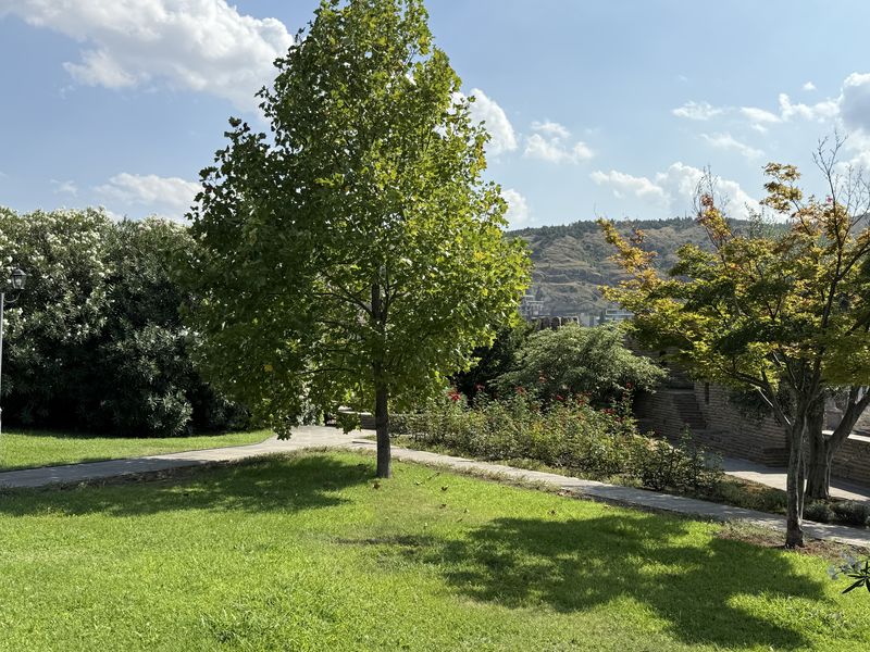 Tbilisi Sunny Garden